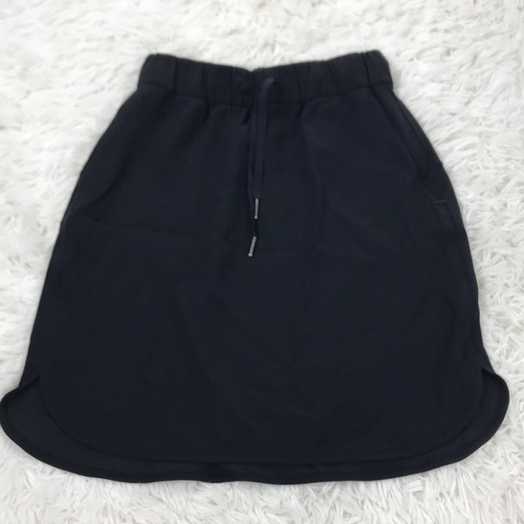 Lululemon On The Fly Skirt *21" Black - Picture 1 of 4